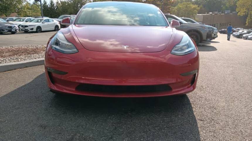 2019 Tesla Model 3 5YJ3E1EB8KF408216