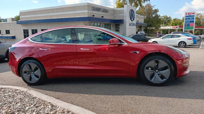 2019 Tesla Model 3 5YJ3E1EB8KF408216