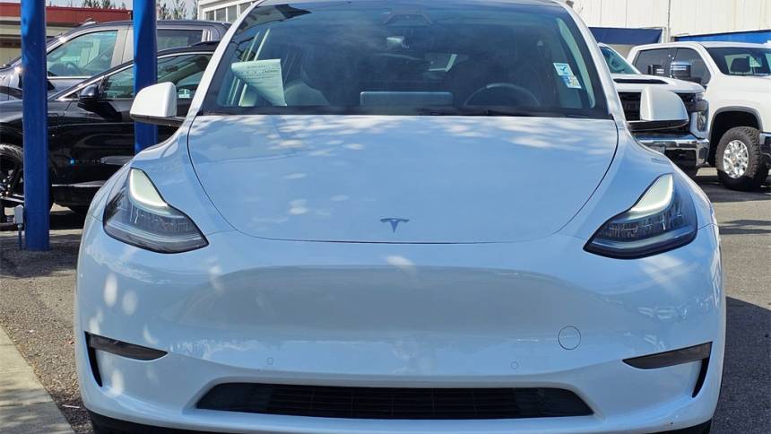 2021 Tesla Model Y 5YJYGDEE3MF090519