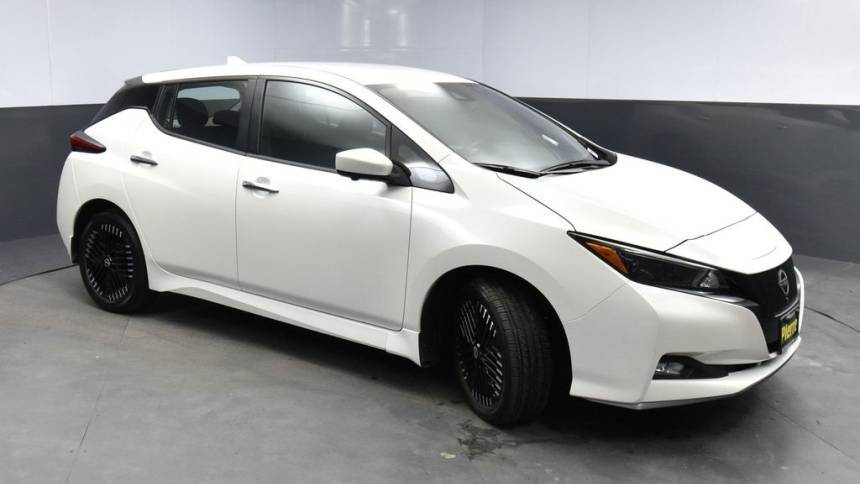 2023 Nissan LEAF 1N4CZ1CV4PC557010