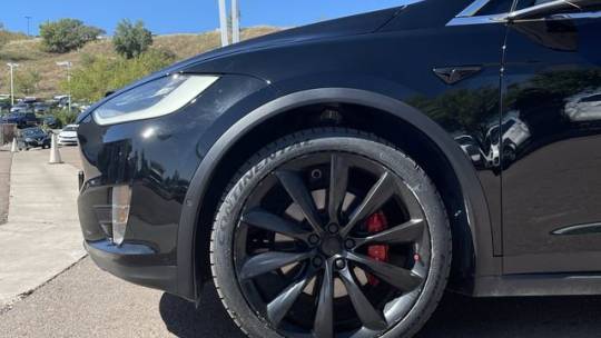 2019 Tesla Model X 5YJXCDE41KF186628