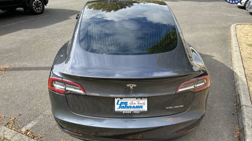 2018 Tesla Model 3 5YJ3E1EB1JF119645