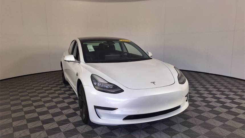 2019 Tesla Model 3 5YJ3E1EA1KF483752