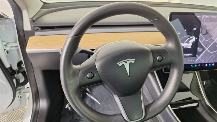 2019 Tesla Model 3 5YJ3E1EA1KF483752