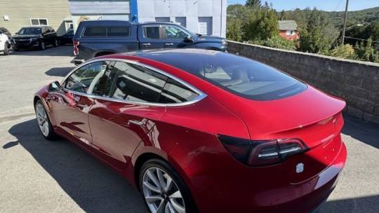 2018 Tesla Model 3 5YJ3E1EA1JF031136