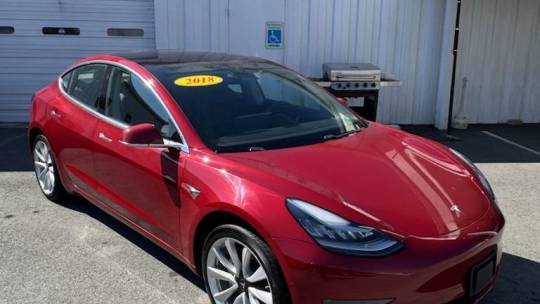 2018 Tesla Model 3 5YJ3E1EA1JF031136