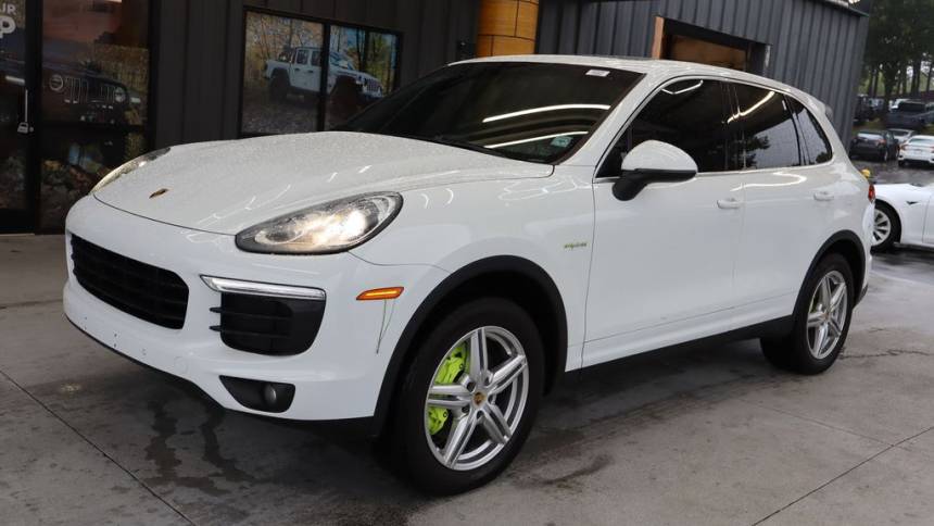 2016 Porsche Cayenne WP1AE2A23GLA62145