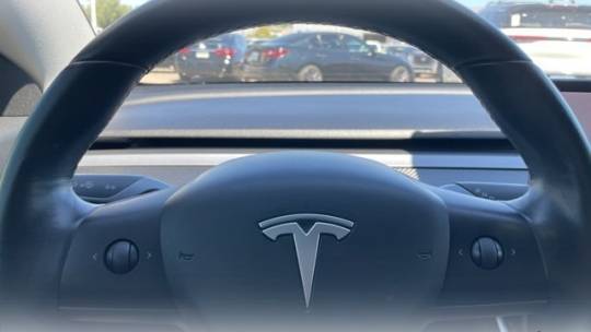 2018 Tesla Model 3 5YJ3E1EA3JF030621