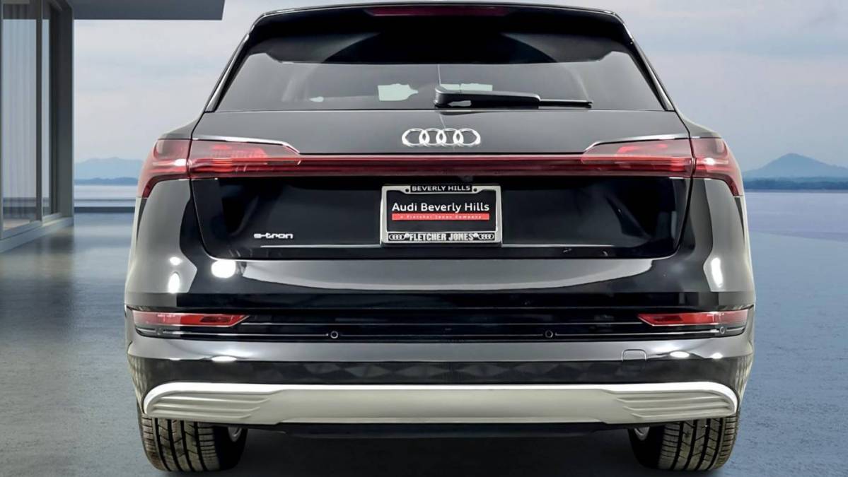 2019 Audi e-tron WA1LAAGE5KB023115