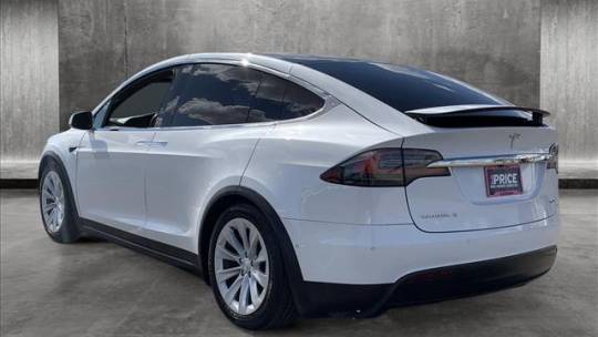 2019 Tesla Model X 5YJXCDE25KF147118