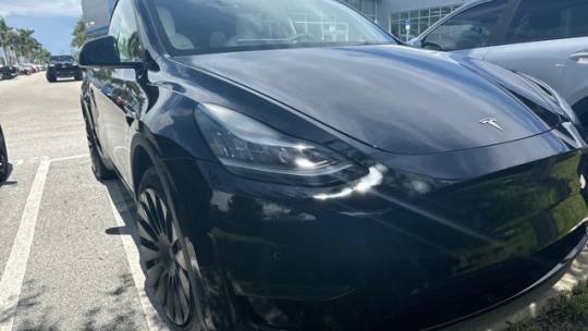 2021 Tesla Model Y 5YJYGDEE2MF144795