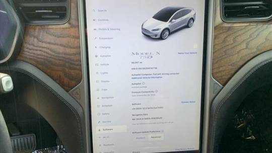 2019 Tesla Model X 5YJXCDE25KF147118