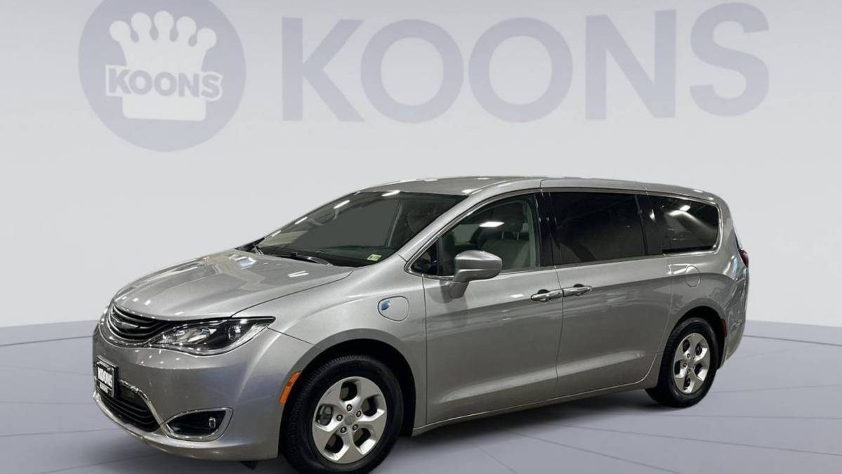 2018 Chrysler Pacifica Hybrid 2C4RC1H70JR183686