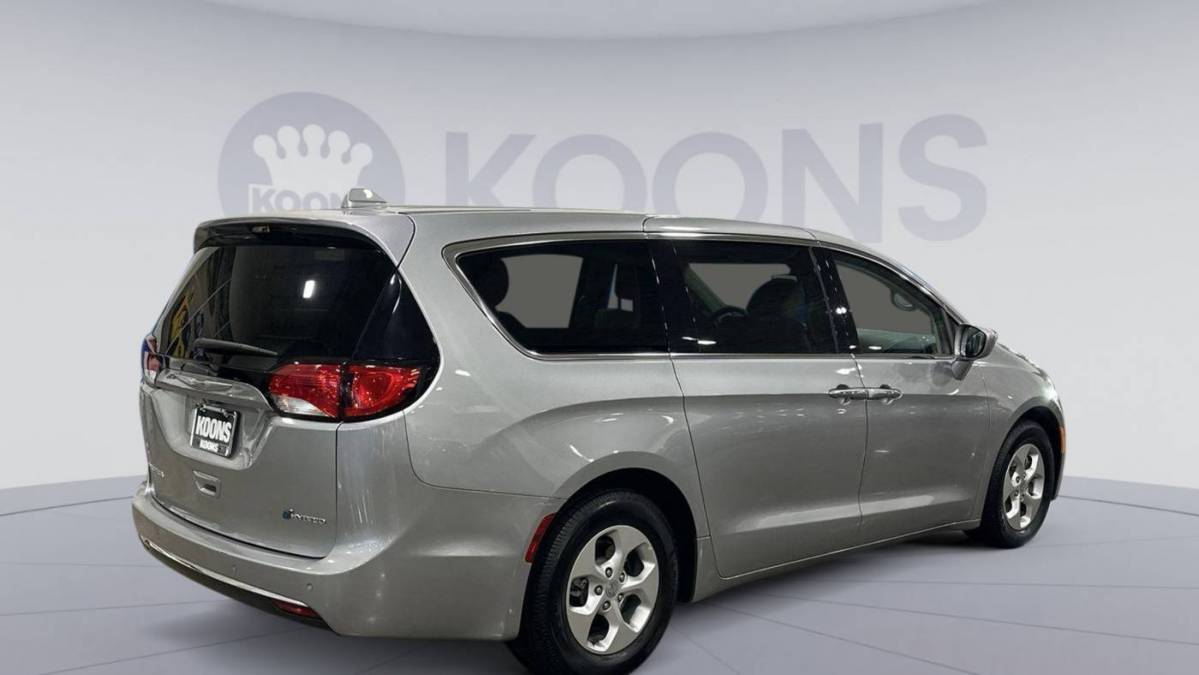 2018 Chrysler Pacifica Hybrid 2C4RC1H70JR183686