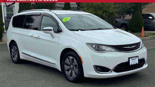 2019 Chrysler Pacifica Hybrid 2C4RC1N71KR577736