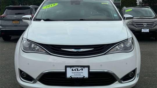 2019 Chrysler Pacifica Hybrid 2C4RC1N71KR577736