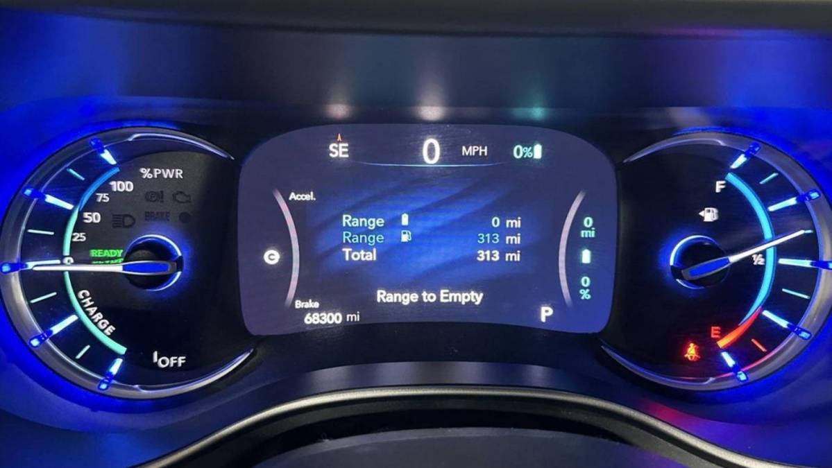 2018 Chrysler Pacifica Hybrid 2C4RC1H70JR183686