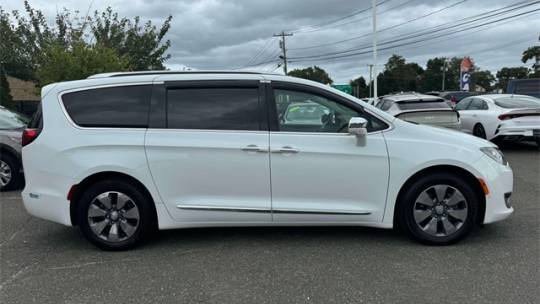 2019 Chrysler Pacifica Hybrid 2C4RC1N71KR577736