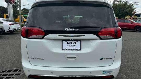 2019 Chrysler Pacifica Hybrid 2C4RC1N71KR577736