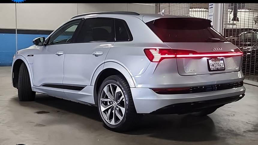 2021 Audi e-tron WA1LAAGE6MB039195