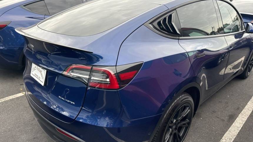 2021 Tesla Model Y 5YJYGDEE7MF262972