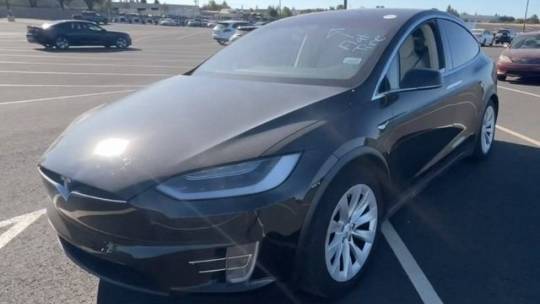 2017 Tesla Model X 5YJXCDE21HF075195