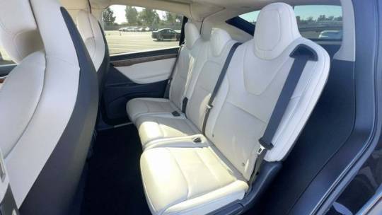 2017 Tesla Model X 5YJXCDE21HF075195