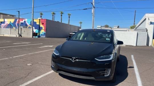 2017 Tesla Model X 5YJXCDE21HF075195