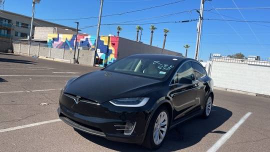 2017 Tesla Model X 5YJXCDE21HF075195