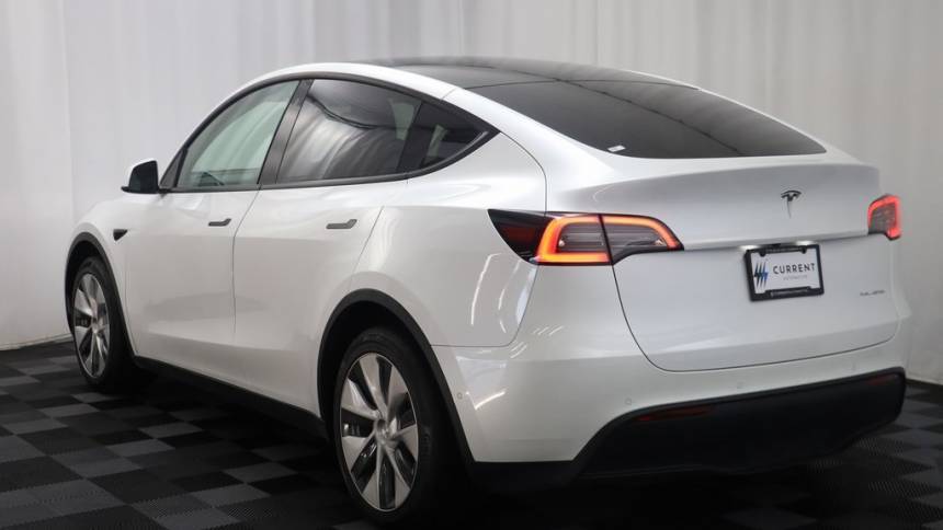 2021 Tesla Model Y 5YJYGDEE2MF094660