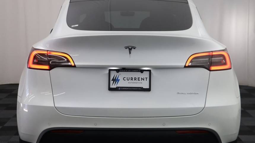 2021 Tesla Model Y 5YJYGDEE2MF094660