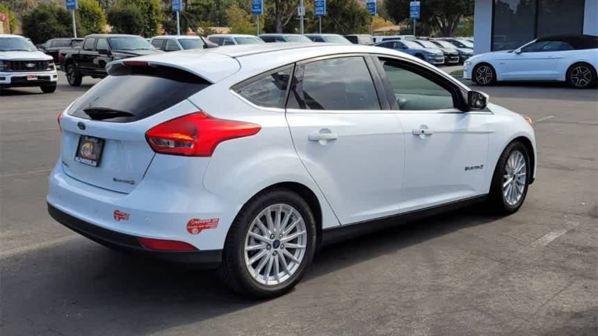 2017 Ford Focus 1FADP3R44HL308602