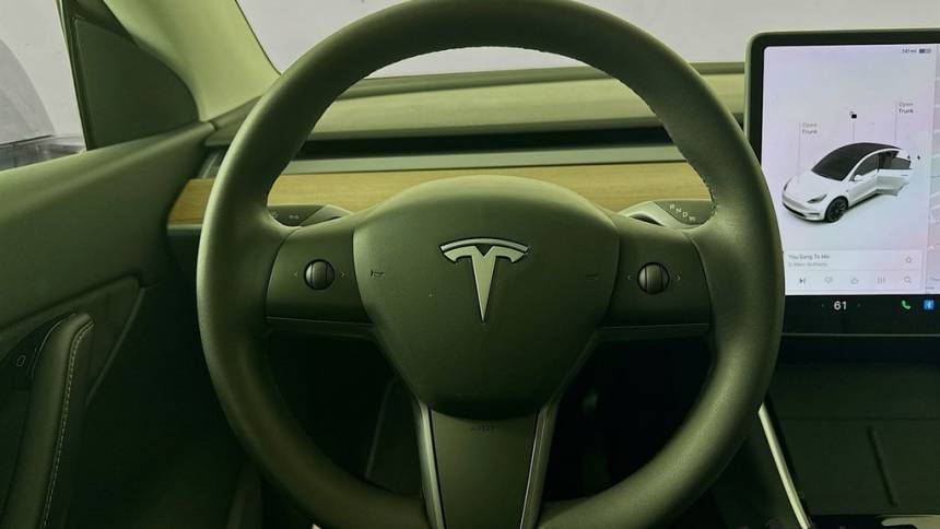 2021 Tesla Model Y 5YJYGDEE8MF062084