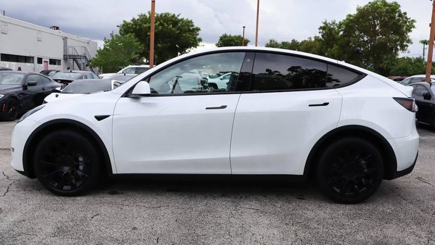 2020 Tesla Model Y 5YJYGDEF8LF002782