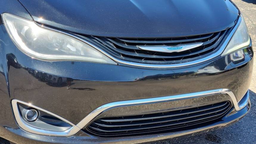 2018 Chrysler Pacifica Hybrid 2C4RC1L71JR164331