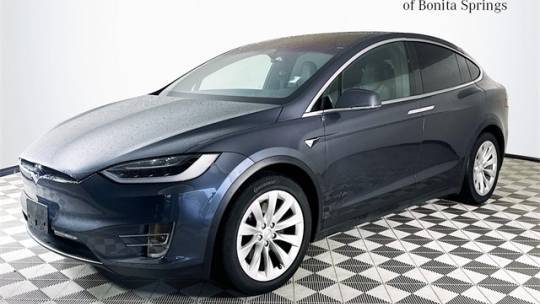 2018 Tesla Model X 5YJXCDE24JF115663