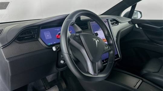 2018 Tesla Model X 5YJXCDE24JF115663