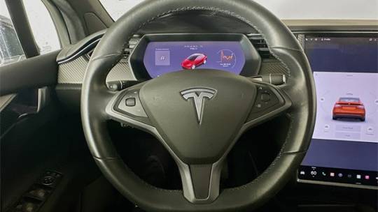 2018 Tesla Model X 5YJXCDE24JF115663