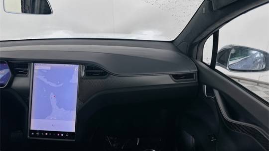 2018 Tesla Model X 5YJXCDE24JF115663