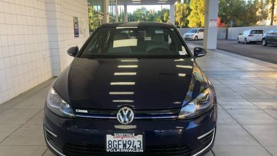 2018 Volkswagen e-Golf WVWPR7AU7JW911214