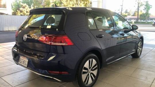 2018 Volkswagen e-Golf WVWPR7AU7JW911214