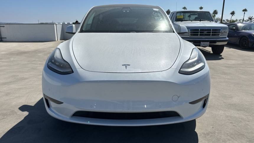 2021 Tesla Model Y 5YJYGDEE3MF085675