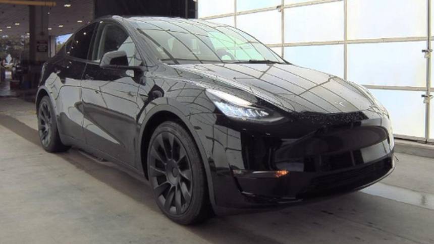 2021 Tesla Model Y 5YJYGDEE0MF233734