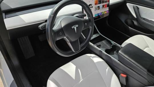 2019 Tesla Model 3 5YJ3E1EA2KF417744