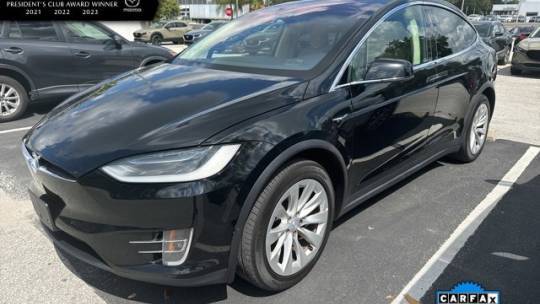 2017 Tesla Model X 5YJXCDE25HF059128