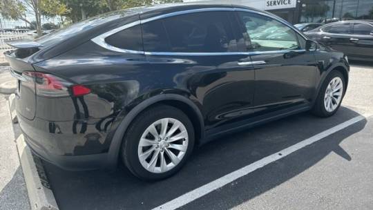 2017 Tesla Model X 5YJXCDE25HF059128