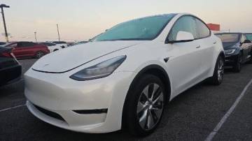 2021 Tesla Model Y 5YJYGDEEXMF215208