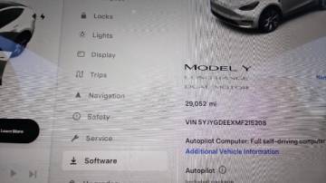 2021 Tesla Model Y 5YJYGDEEXMF215208