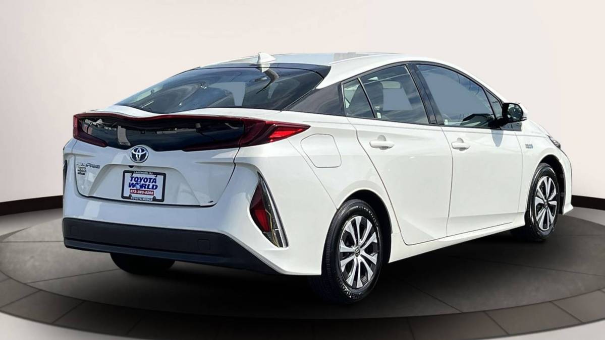 2017 Toyota Prius Prime JTDKARFP1H3023165