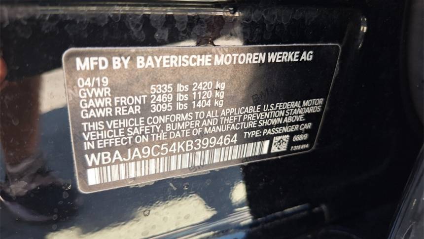 2019 BMW 5 Series WBAJA9C54KB399464